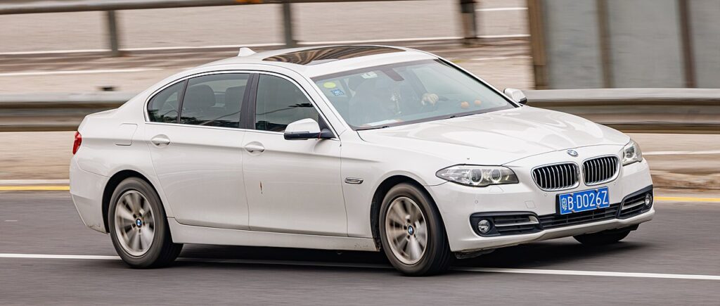 BMW 5 Series Mk6 — the vehicle covered in this guide.