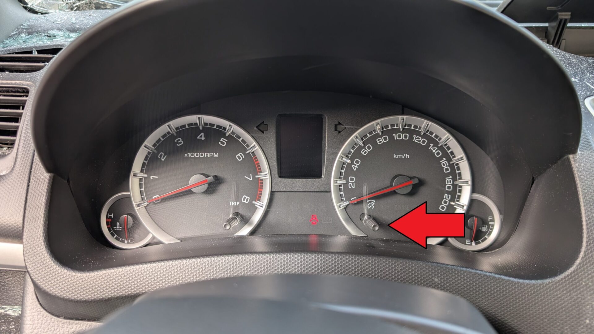 Suzuki Swift dashboard button used for oil service reset