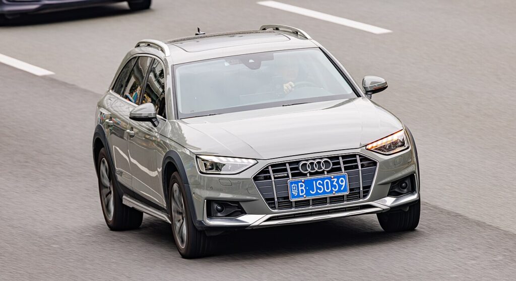 Audi A4 Mk5 — the vehicle covered in this reset guide.