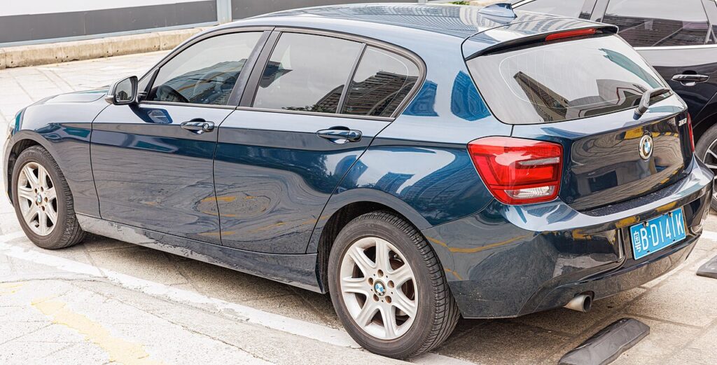BMW 1 Series Mk2 — the vehicle covered in this guide.