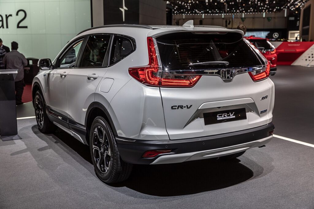 Honda CR-V Mk5 — the vehicle covered in this guide.