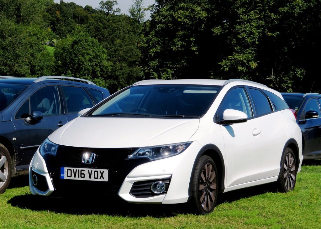 Honda Civic Mk10 — the vehicle covered in this guide.