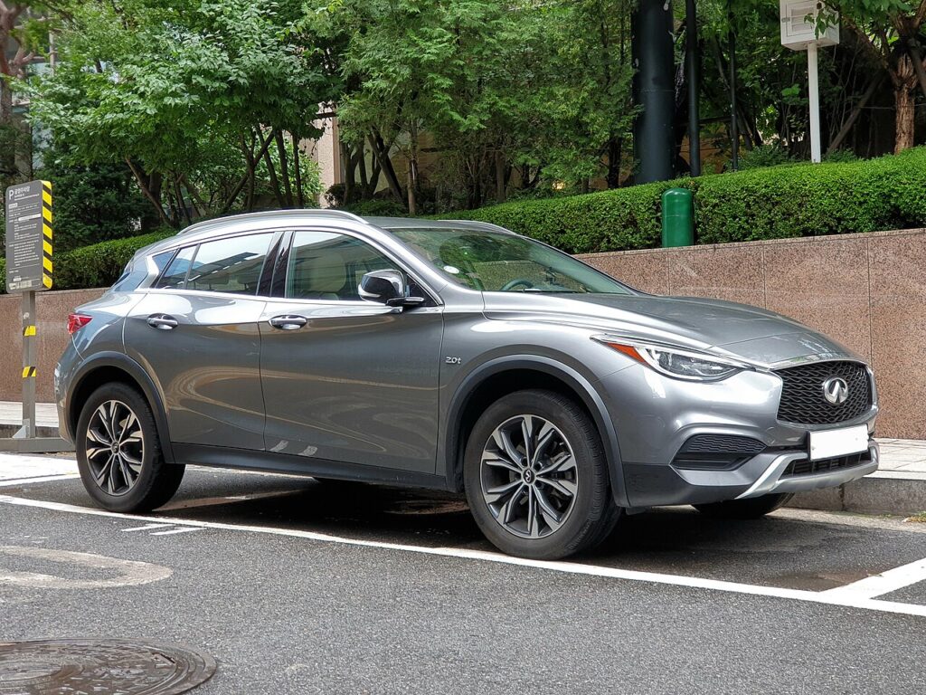 Infiniti QX30 — the vehicle covered in this reset guide.