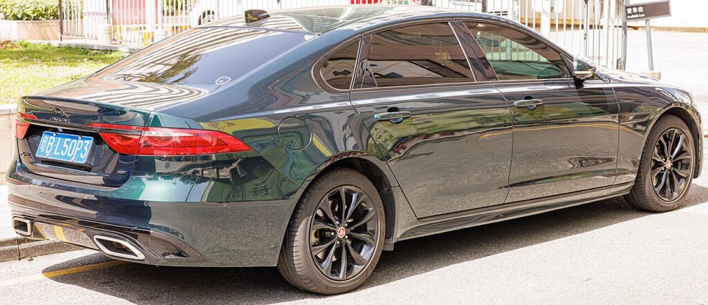 Jaguar XF Mk2 — the vehicle covered in this reset guide.