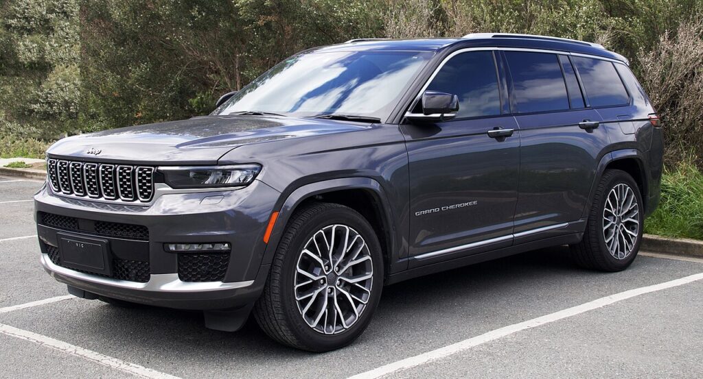 Jeep Grand Cherokee Mk5 — the vehicle covered in this reset guide.
