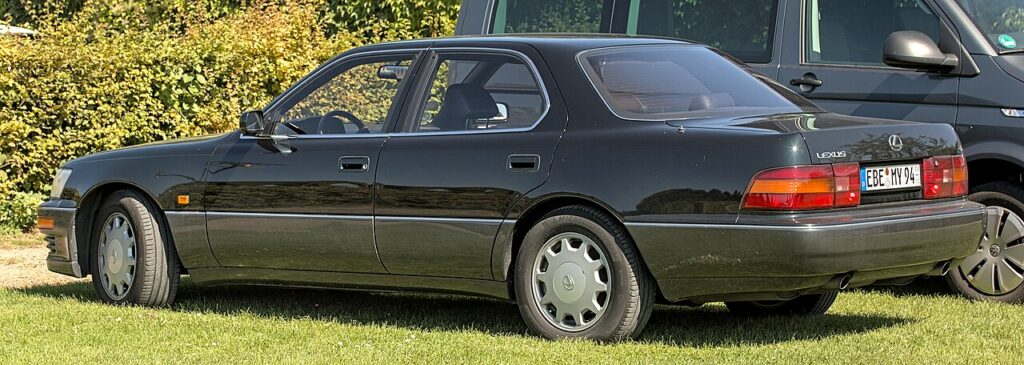 Lexus LS Mk2 — the vehicle covered in this reset guide.