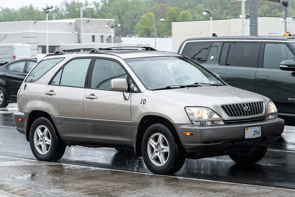 Lexus RX Mk1 — the vehicle covered in this reset guide.