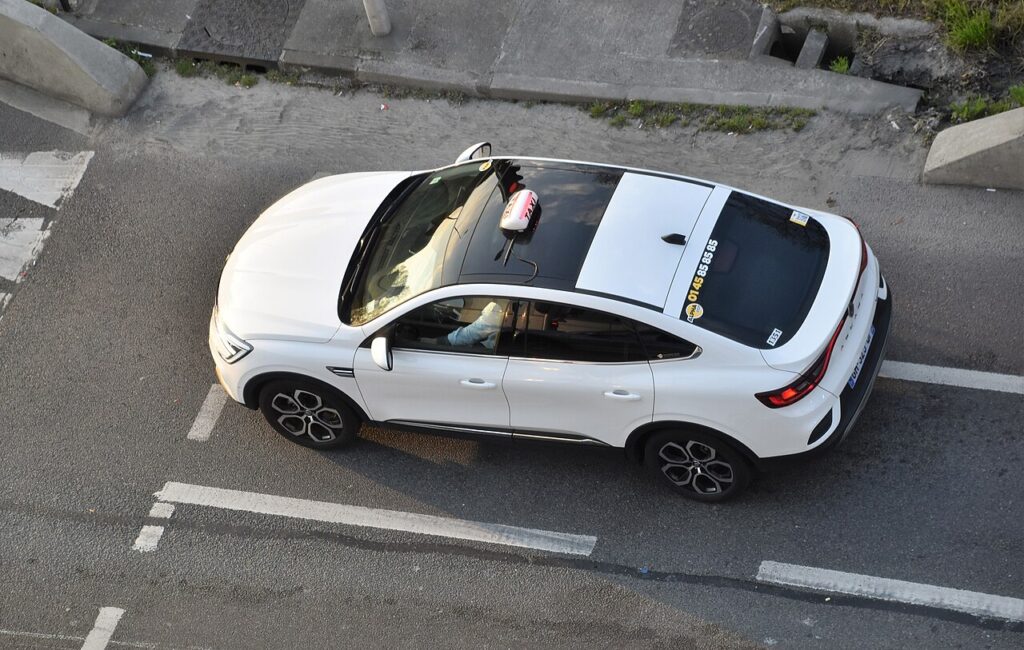 Renault Arkana Mk1 — the vehicle covered in this reset guide.