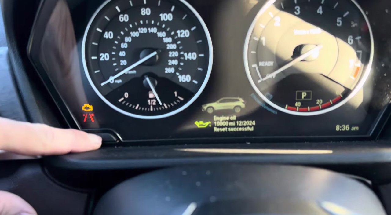 BMW X1 F48 cluster showing Reset successful after the engine oil service reset