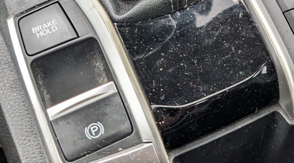 Electronic parking brake (P) switch in the Honda Civic Mk10