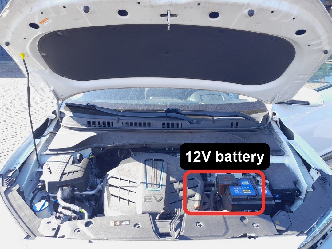 Hyundai Kona Electric 12V auxiliary battery in the engine bay, right side