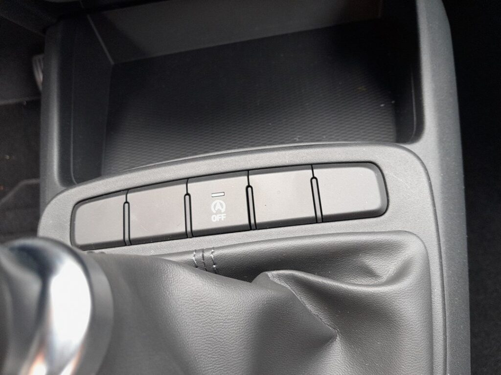 Hyundai i10 Mk3 Auto Stop ISG OFF switch