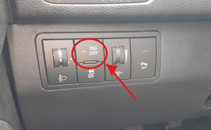 ISG OFF Stop and Start button on the Kia Venga dashboard, circled
