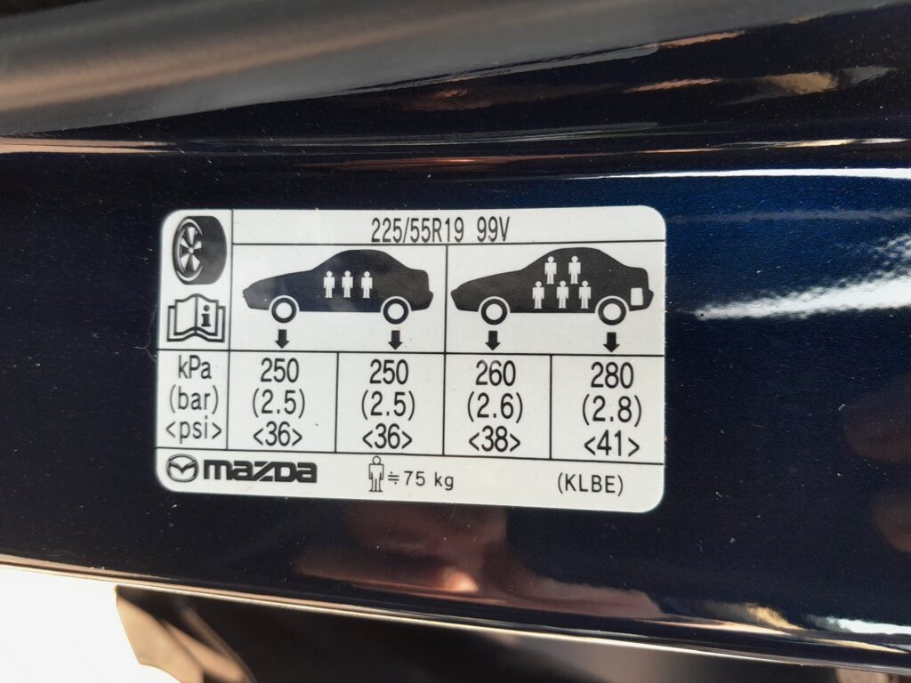 Mazda CX-5 tyre-pressure placard