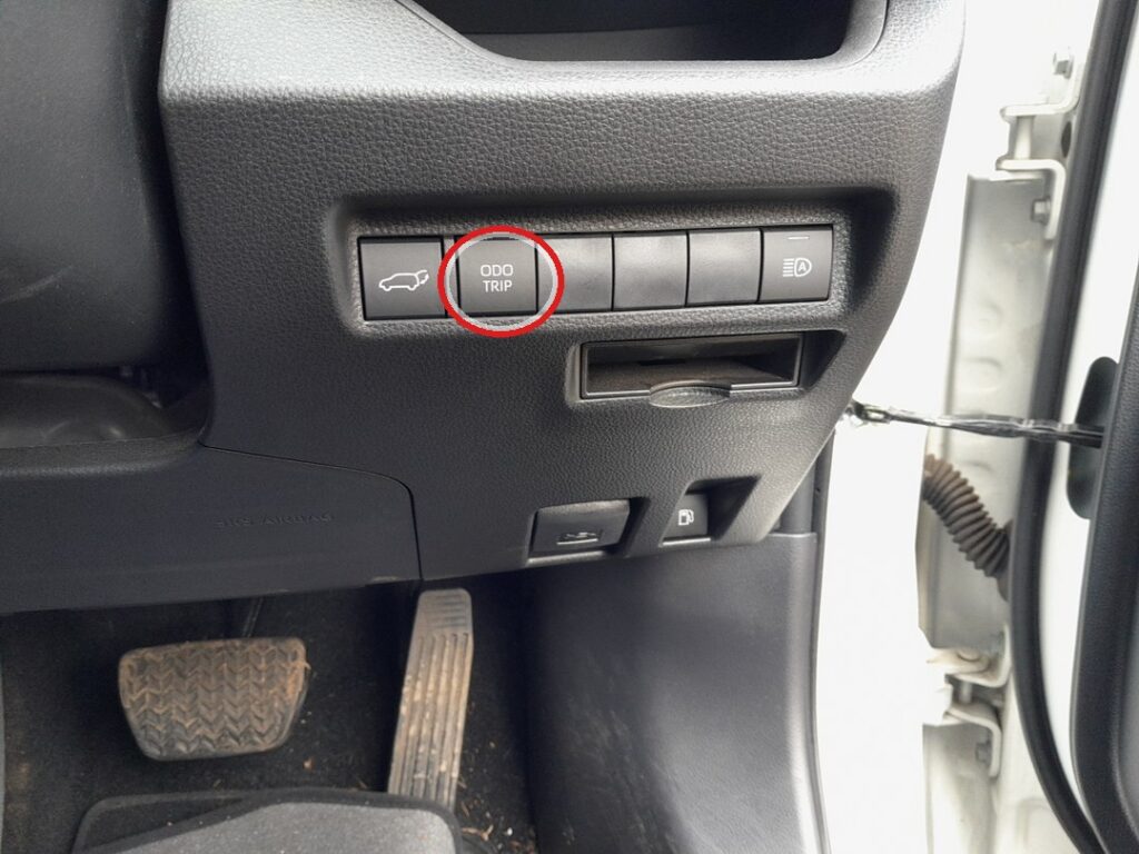 ODO TRIP button on the lower dash of the Toyota RAV4 Mk5 (XA50)