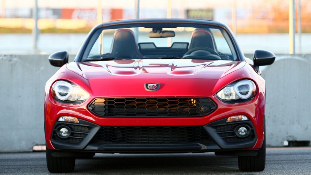 Abarth 124 Spider (2016-2020) exterior