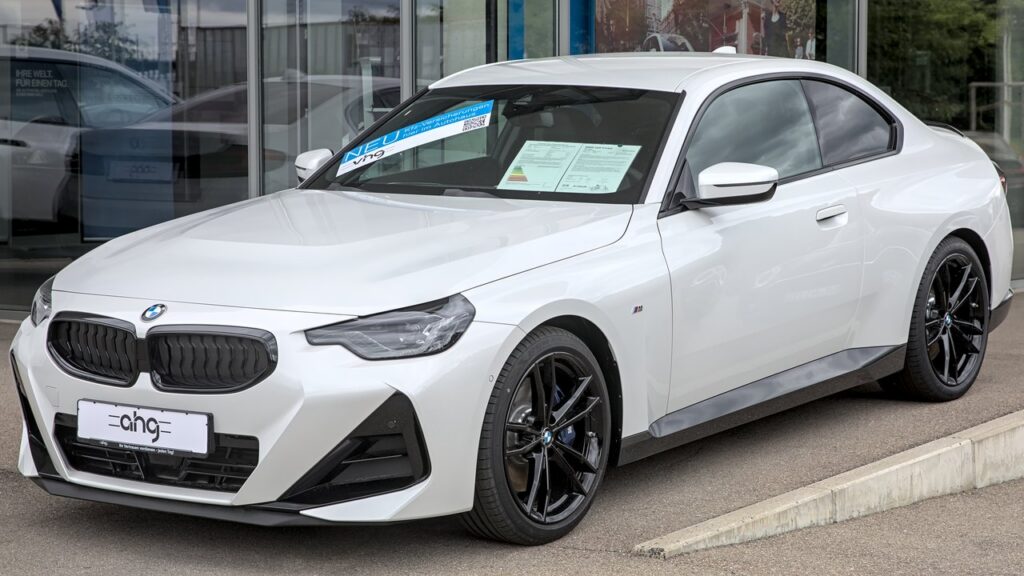 BMW 2 Series Mk2 (G42) 2021-present exterior