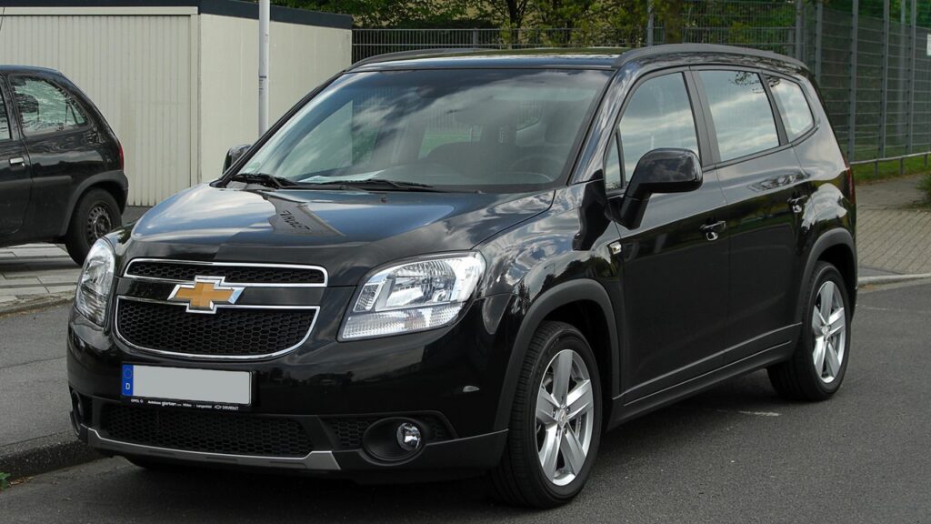 Chevrolet Orlando (J309) 2011-2018 exterior