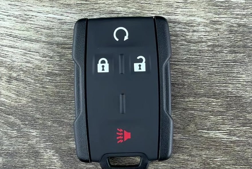 Chevrolet Silverado 1500 (2014-2018) keyless entry remote showing the remote-start, lock, unlock and panic buttons