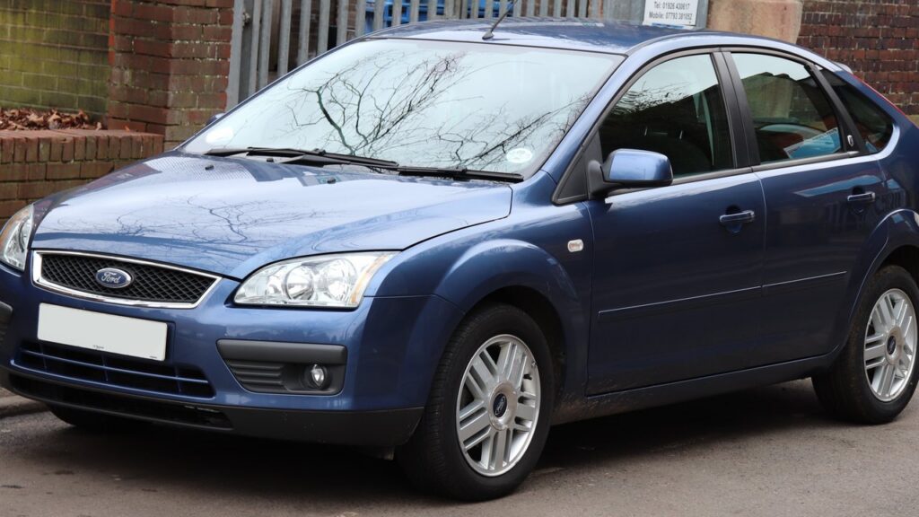 Ford Focus Mk2 (DA3) 2004-2012 exterior