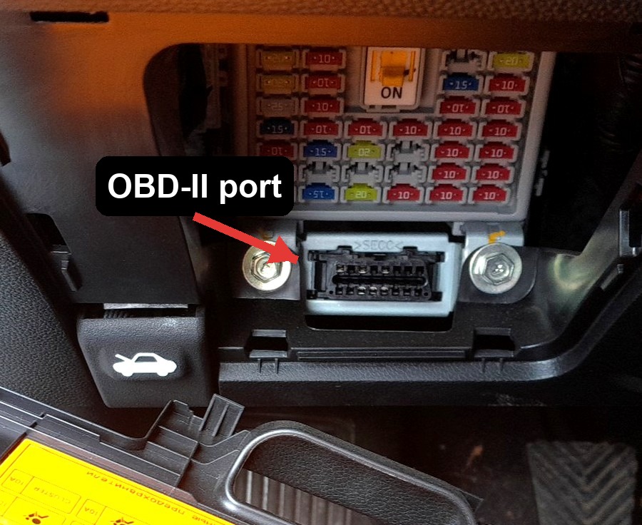 OBD-II port location on a Hyundai i20 (GB, 2014-2020)