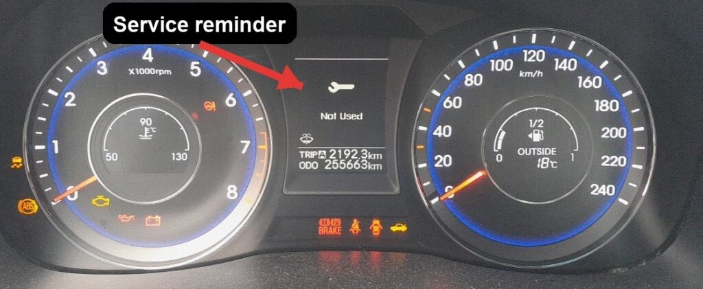 Hyundai i40 instrument cluster with the service reminder spanner