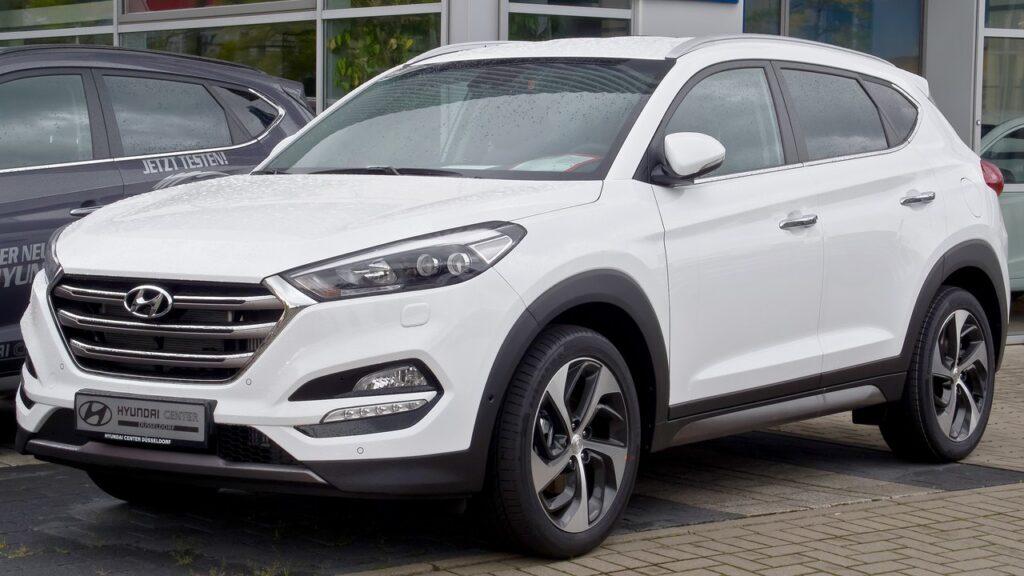 Hyundai Tucson Mk3 (TL) 2015-2020 exterior