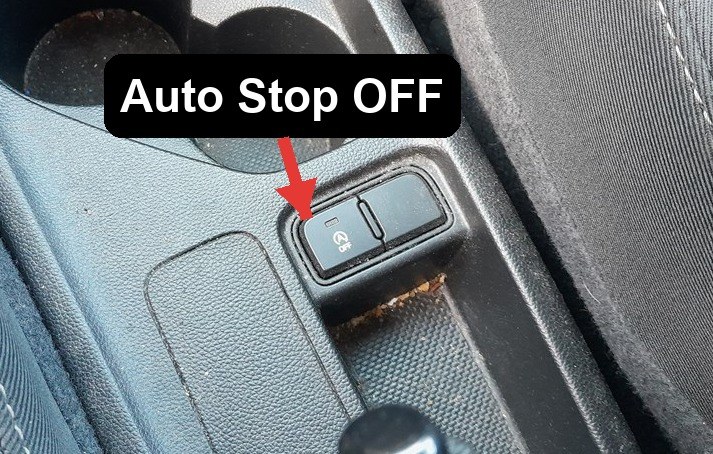 Auto Stop OFF (ISG) button on a Hyundai i10 centre console