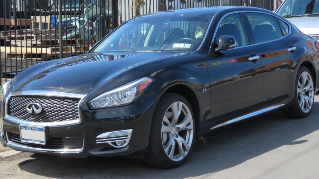 Infiniti Q70 (Y51) 2014-2019 exterior