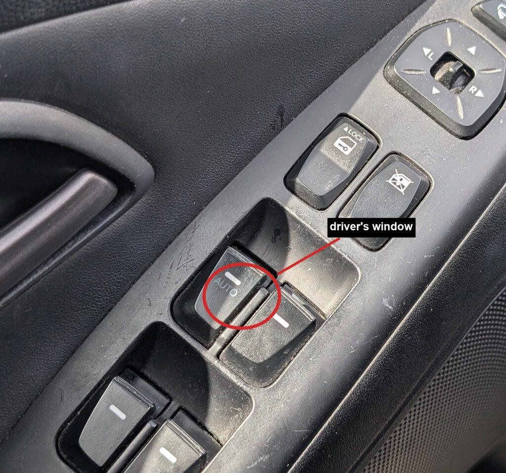 Hyundai ix35 driver door power-window switches