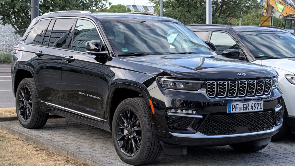 Jeep Grand Cherokee Mk5 (WL) 2022-Present exterior