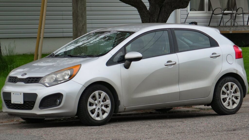 Kia Rio Mk3 (UB/QBR) 2011-2018 exterior