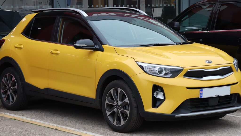 Kia Stonic Mk1 (YB) 2017-Present exterior