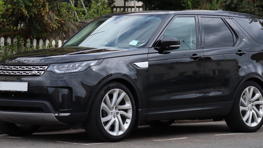 Land Rover Discovery Mk5 (L462) 2017-Present exterior