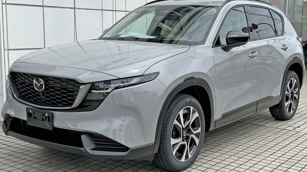 Mazda CX-5 Mk3 (KM) 2025-Present exterior
