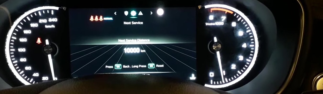 MG HS instrument cluster showing the Next Service reset menu