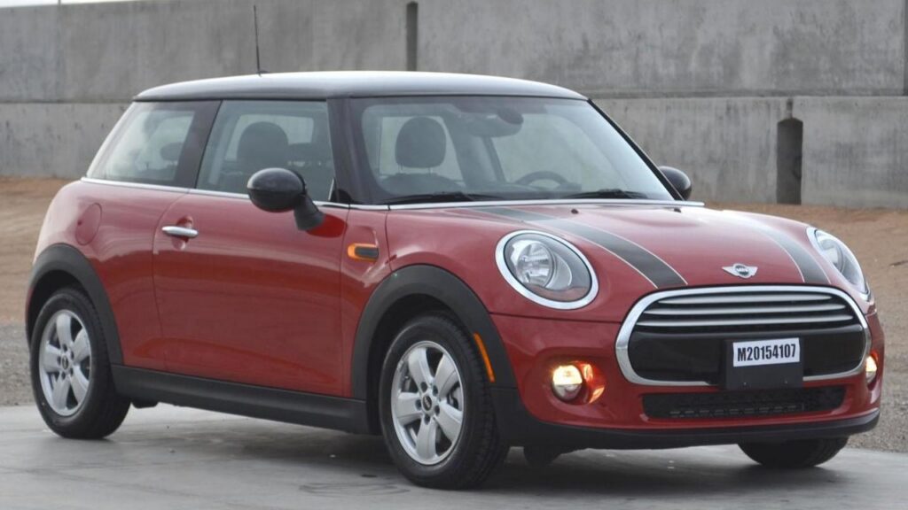 Mini Cooper Mk3 (F55/F56) 2013-2024 exterior