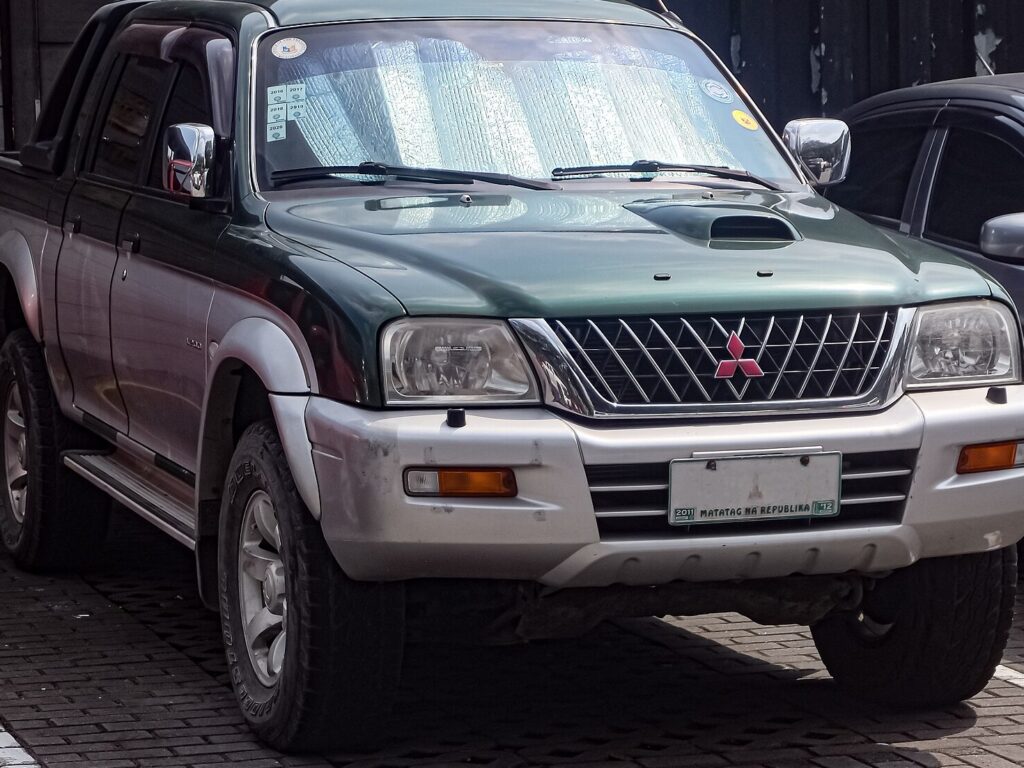 Mitsubishi L200 Mk3 (K60/K70) 1996-2007 exterior