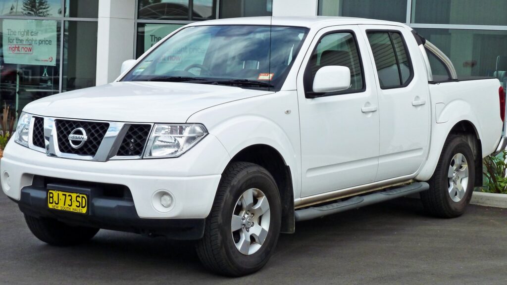 Nissan Navara (D40) 2005-2015 exterior