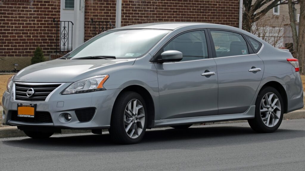 Nissan Sentra Mk7 (B17) 2013-2019 exterior