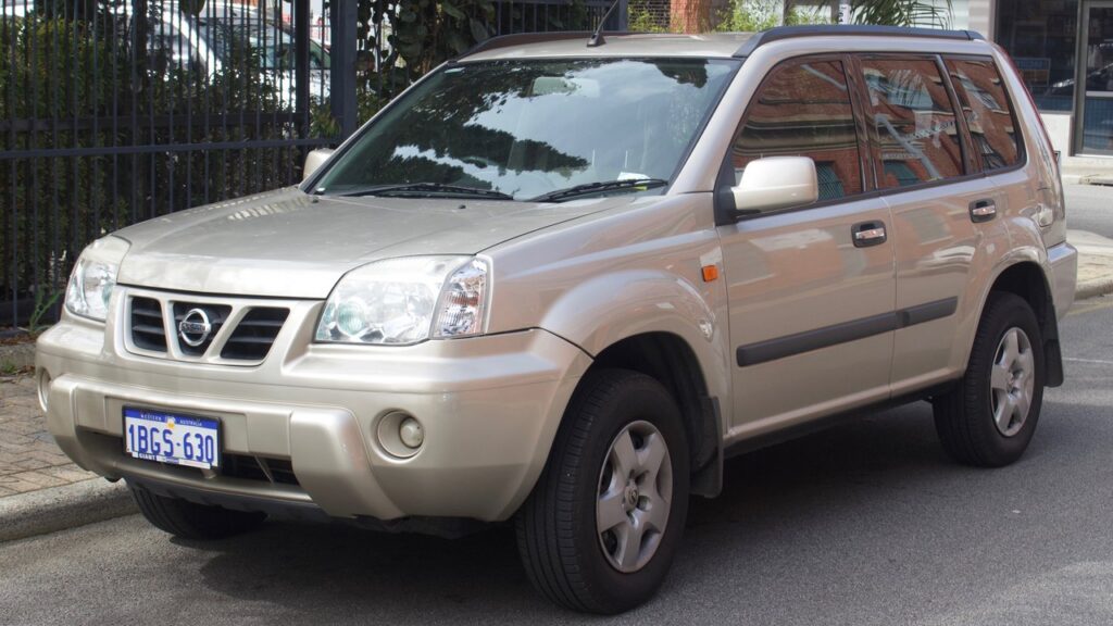 Nissan X-Trail Mk1 (T30) 2001-2007 exterior
