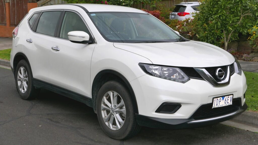 Nissan X-Trail Mk3 (T32) 2014-2022 exterior