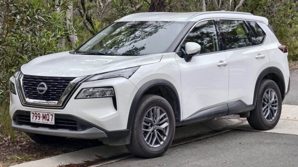 Nissan X-Trail Mk4 (T33) 2022-Present exterior
