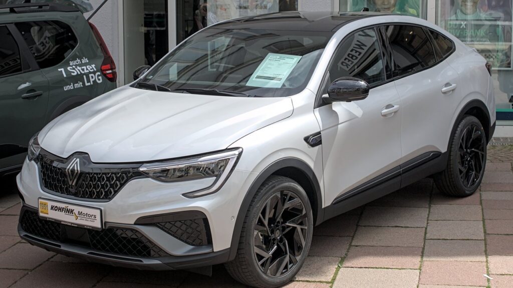 Renault Arkana Mk1 (XJL) 2021-Present exterior