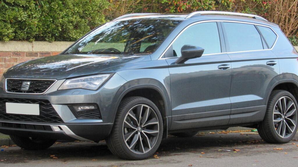 SEAT Ateca Mk1 (KH) 2016-present exterior