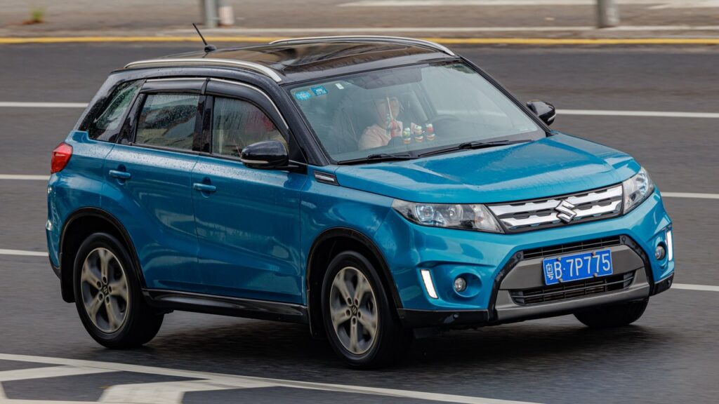Suzuki Vitara Mk4 (LY) 2015-2024 exterior