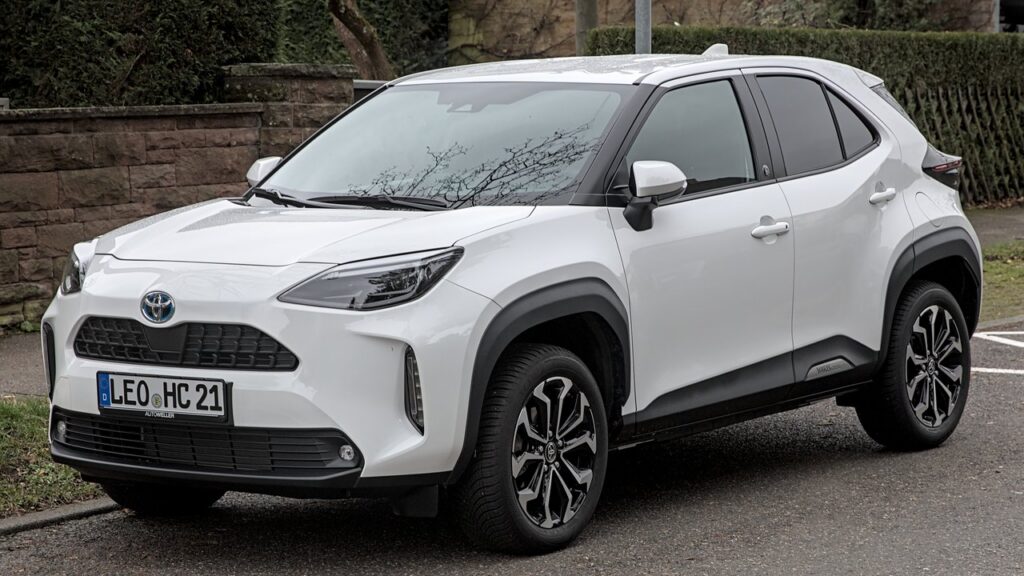 Toyota Yaris Cross Mk1 (XP21) 2021-Present exterior