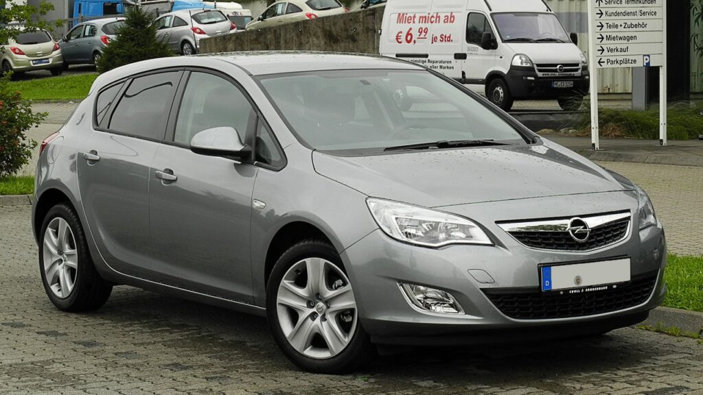 Vauxhall Astra Mk6 (J/P10) 2010-2018 exterior