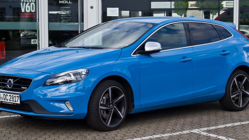 Volvo V40 Mk2 (525) 2012-2019 exterior