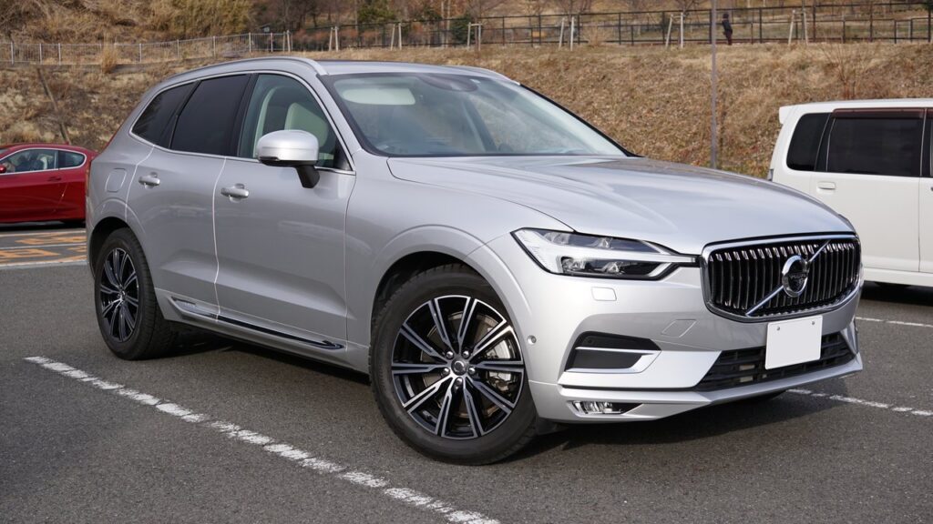 Volvo XC60 Mk2 (246) 2018-present exterior